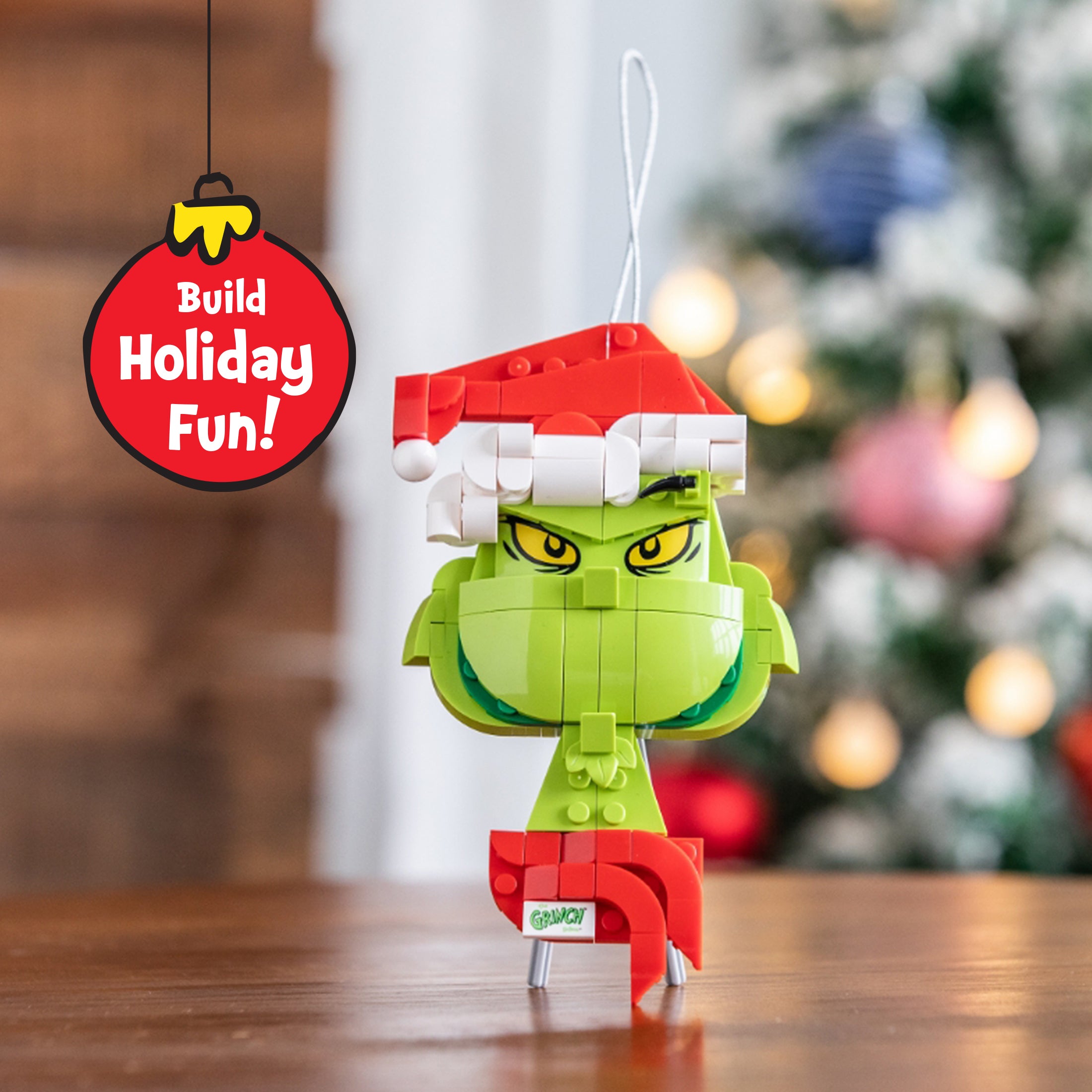 Brickcraft x The Grinch Decoration Brick Building Set – 141 Piece Kit