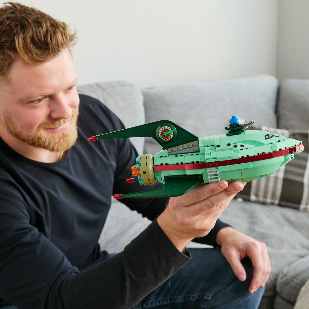 Brickcraft x Futurama Planet Express Ship Brick Building Set - 382 pcs