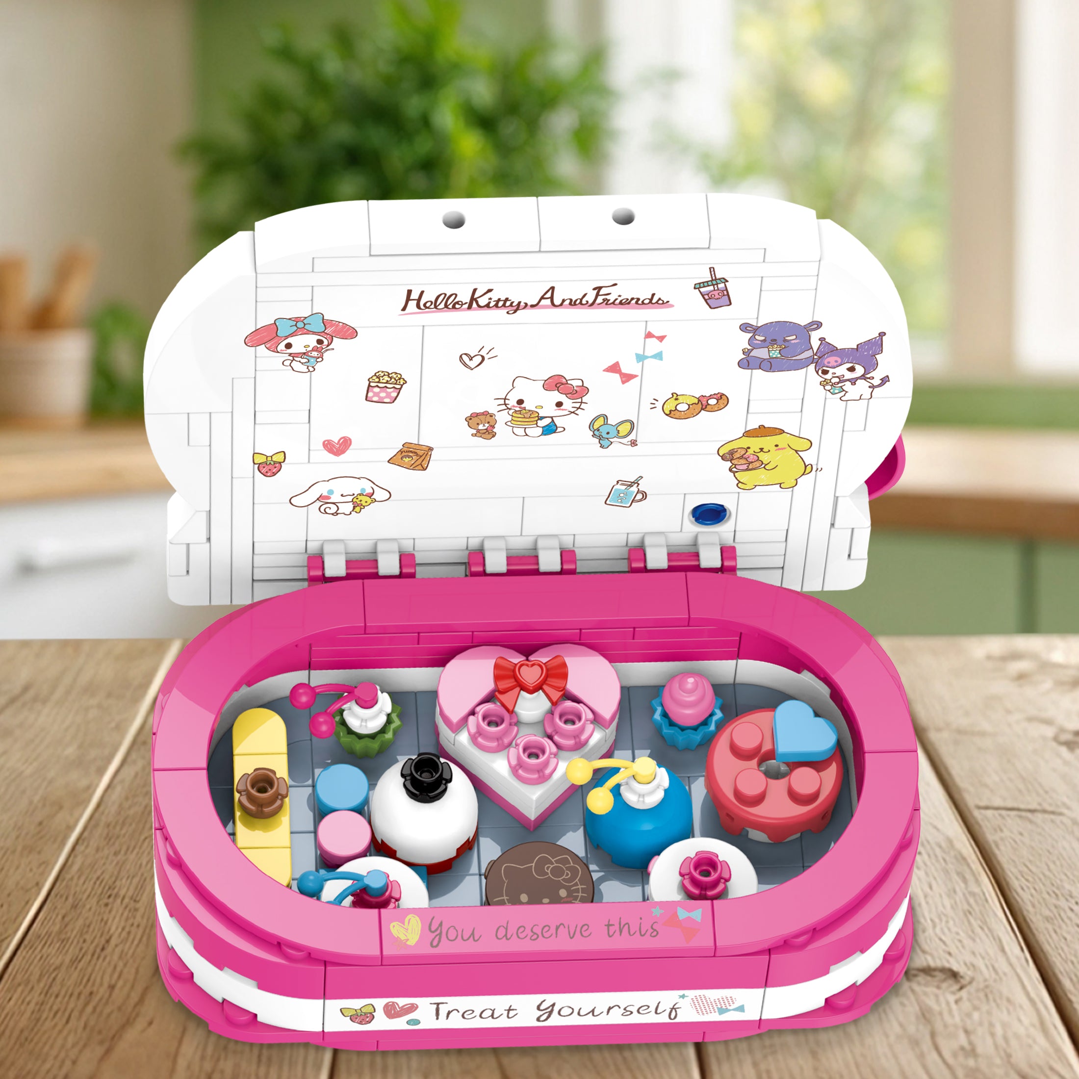 HELLO KITTY ＊木製BOX・人形５個セット＊ HELLO KITTY ＊木製BOX・人形5個セット＊