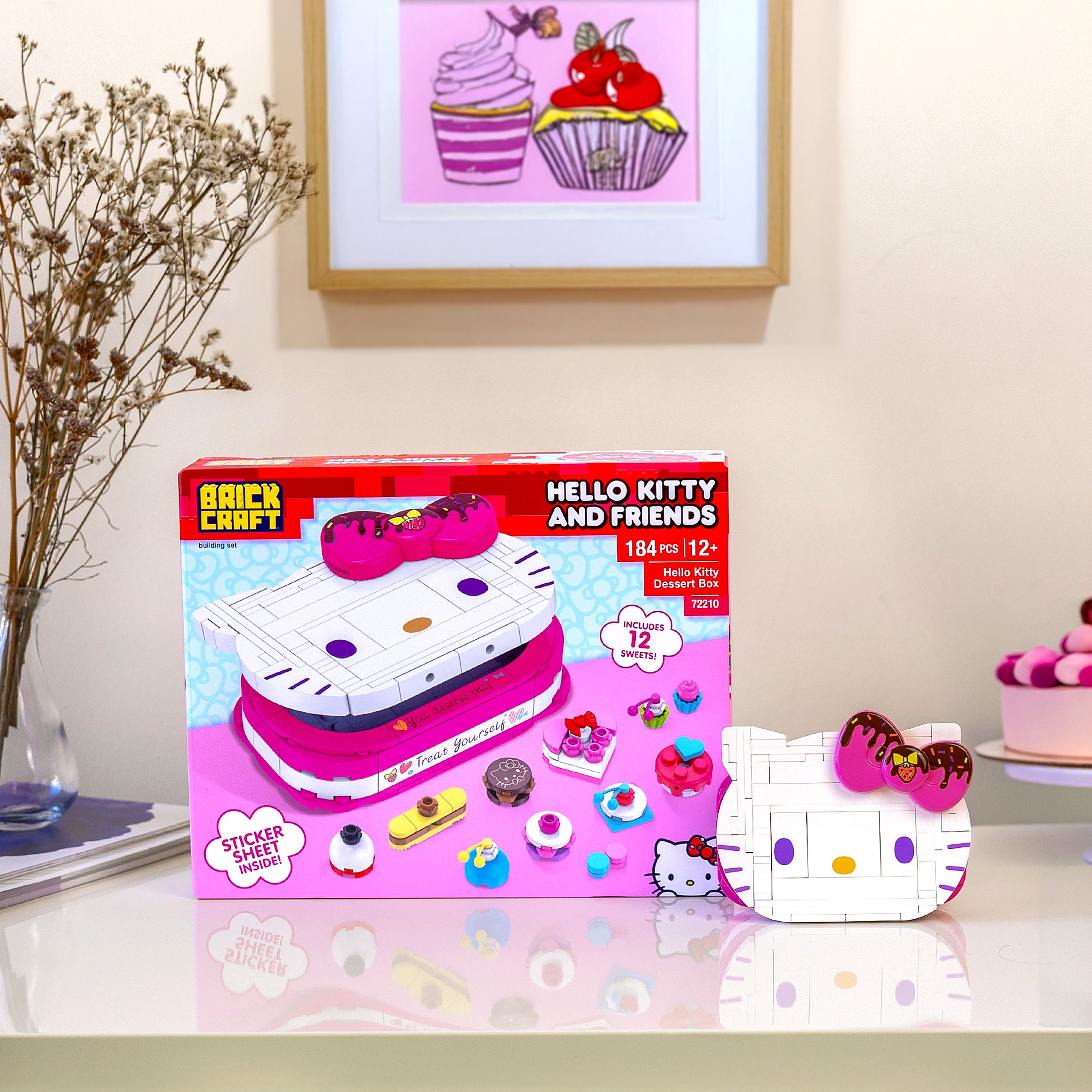 Brickcraft x Hello Kitty Dessert Box Brick Building Kit – 184 Pieces