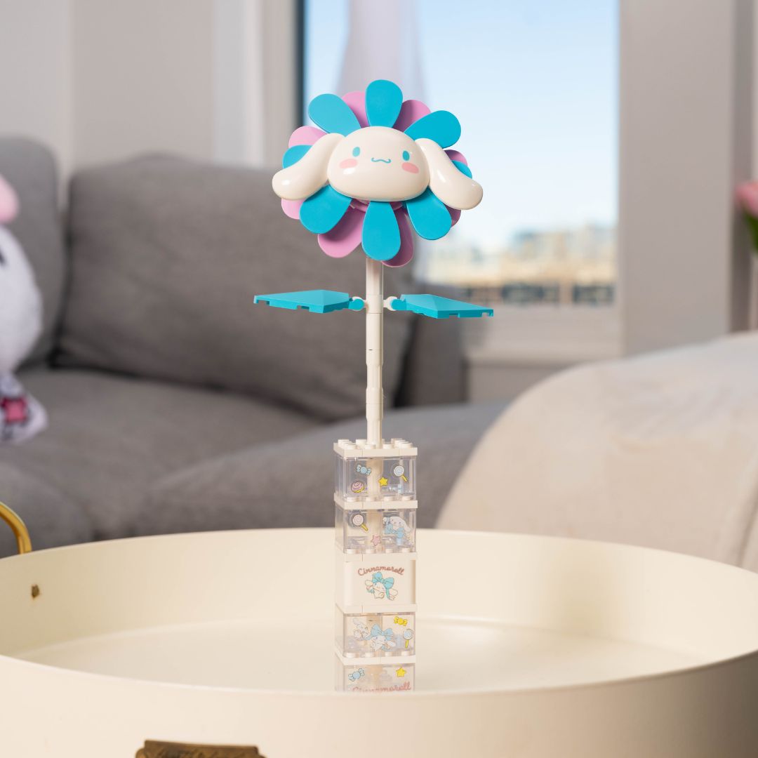 Brickcraft x Hello Kitty Cinnamoroll Flower & Vase Brick Building Set