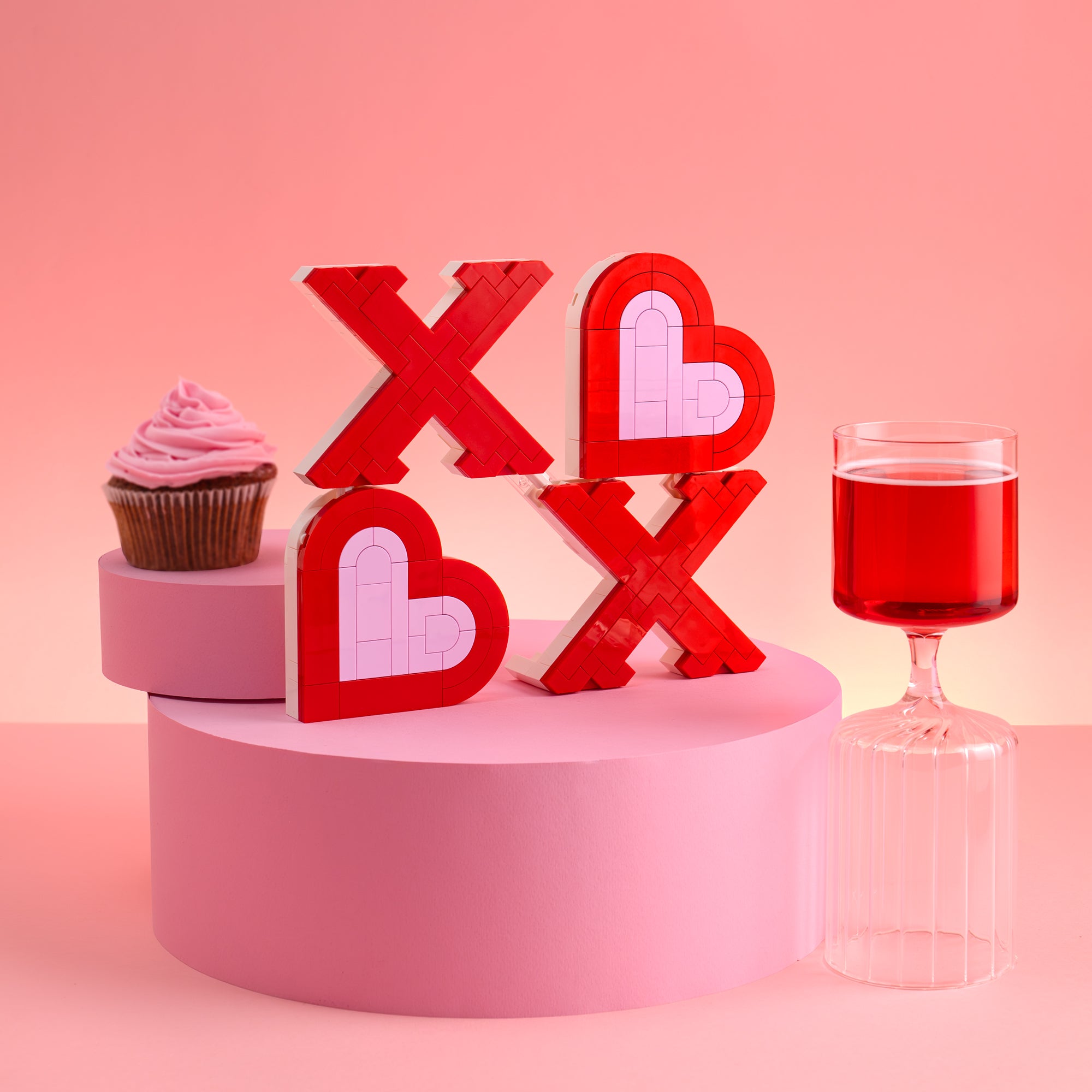 ✨xoxo✨ Brickcraft XOXO Sign Building Set - 244 Pieces
