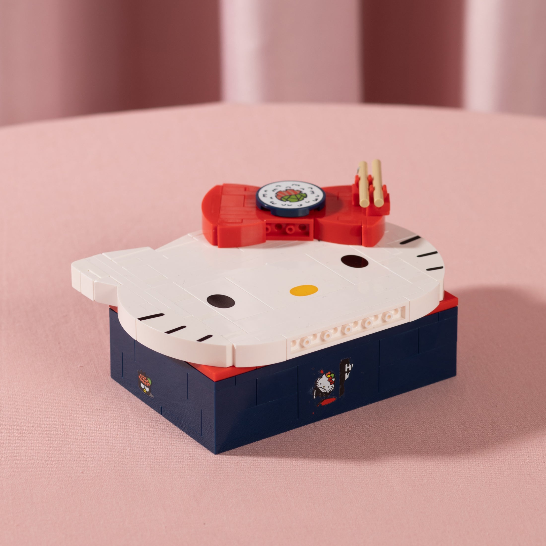 Hello Kitty Bento Box